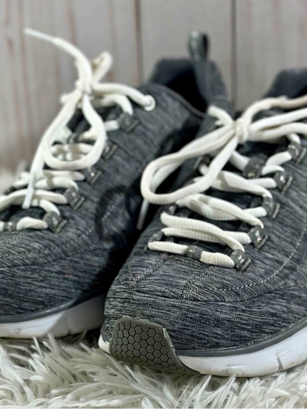 Women’s Sketcher Lightweight Athletic Sneakers in Charcoal Gray